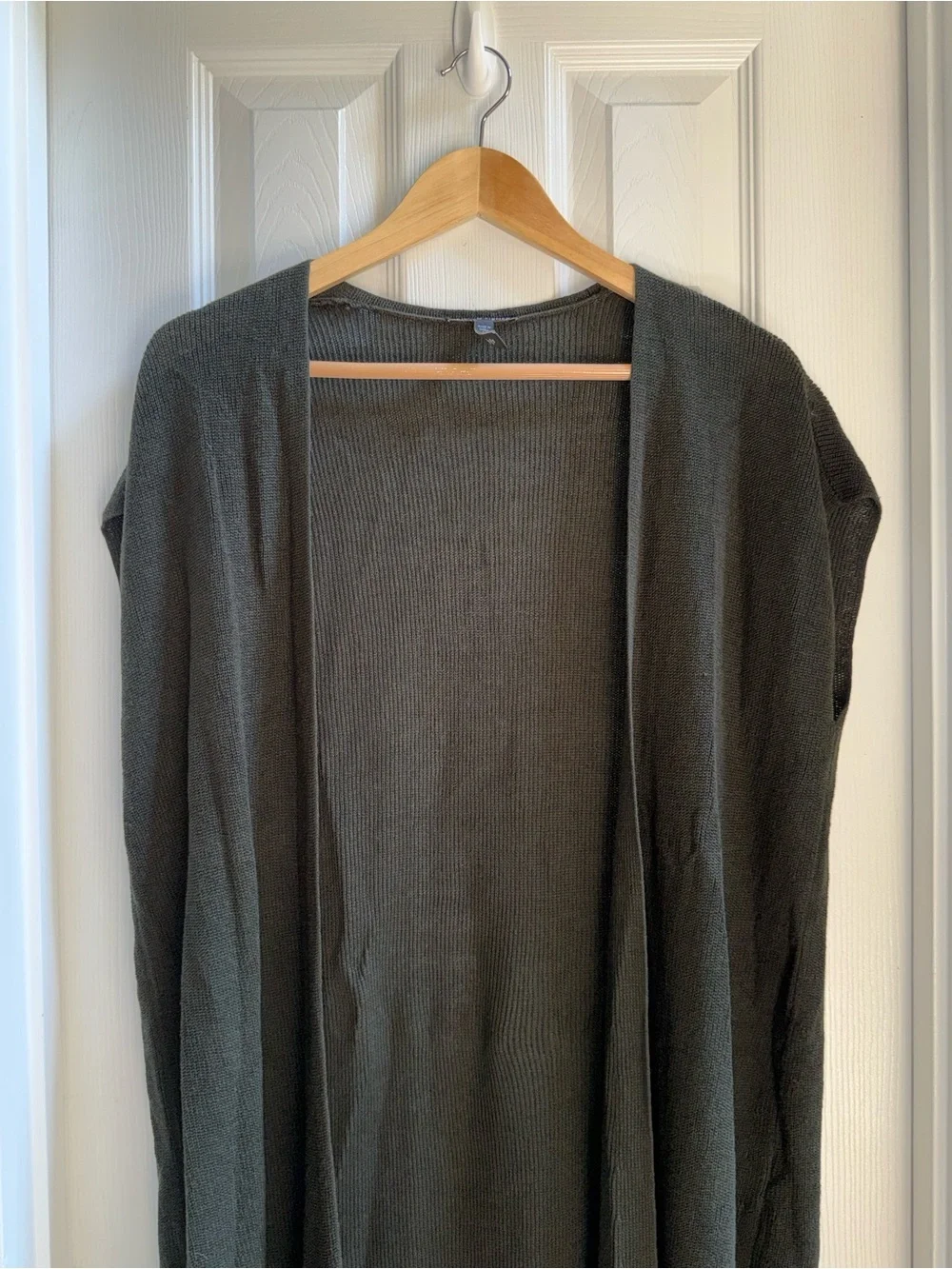 Eileen Fisher Sleeveless Sweater Duster M Black Whimsigoth Casual Chic Ethereal
